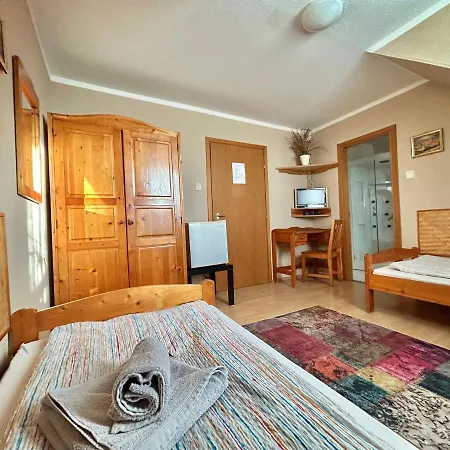 Romantik Camping Es Panzio