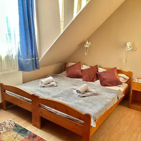 Romantik Camping Es Panzio Отель Бюк