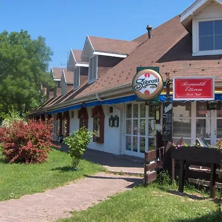 Bed & Breakfast Romantik Camping Es Panzio